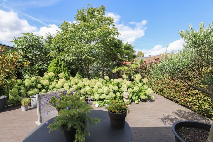 Foto 40 van Berghemseweg 140