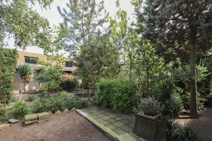 Foto 47 van Berghemseweg 140