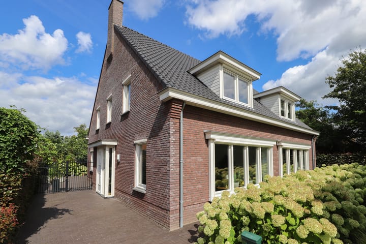 Foto 54 van Berghemseweg 140