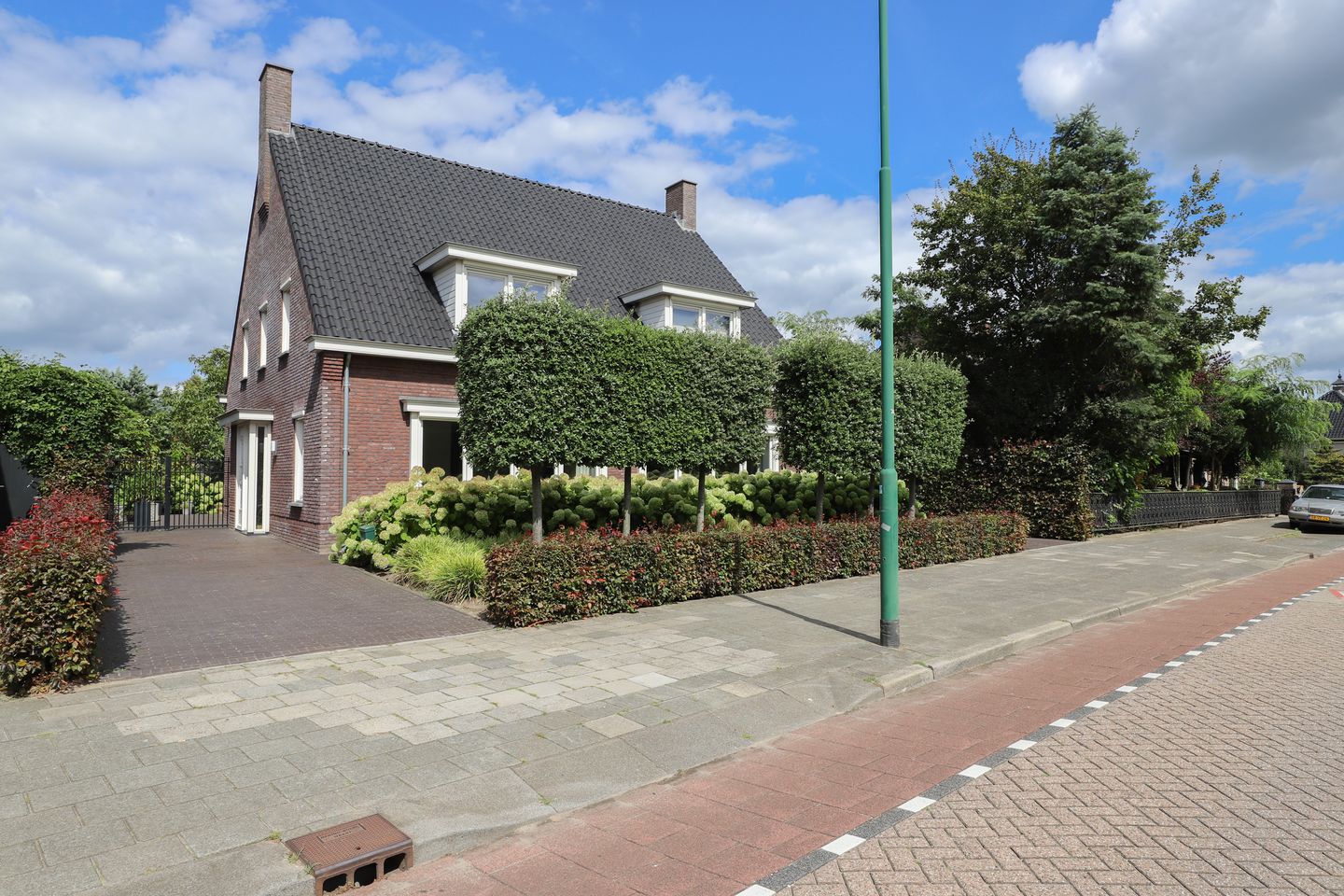 Photo 55 of Berghemseweg 140