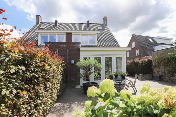 Foto 37 van Berghemseweg 140