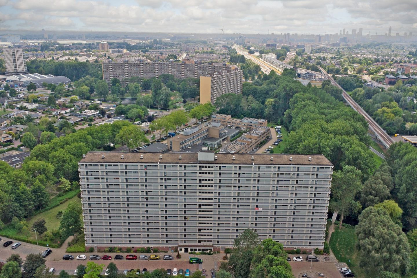 Foto 25 van Herman Gorterplaats 145