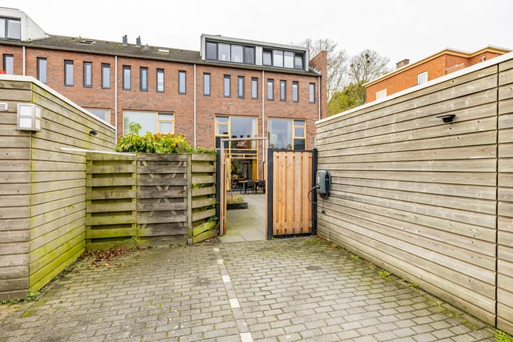 Foto 43 van Pioenstraat 19