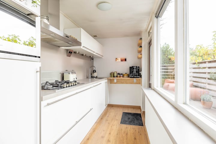 Photo 20 of Hermanstraat 15