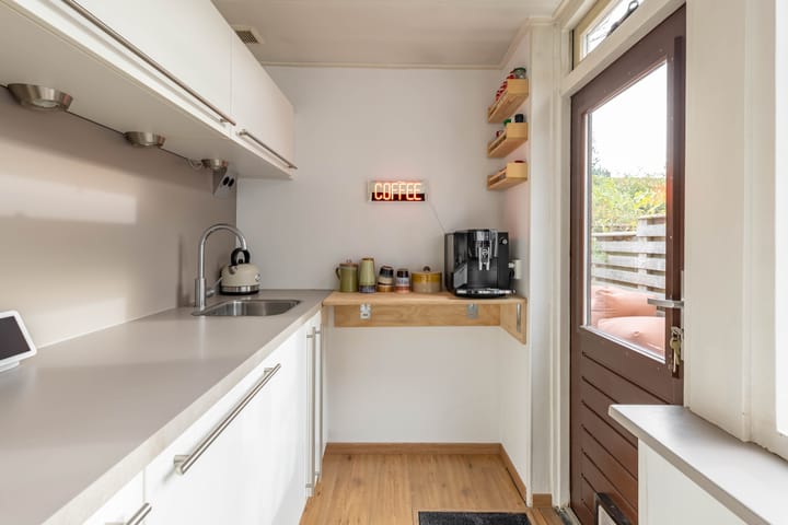 Photo 21 of Hermanstraat 15