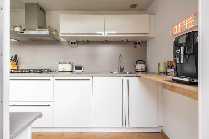 Photo 25 of Hermanstraat 15