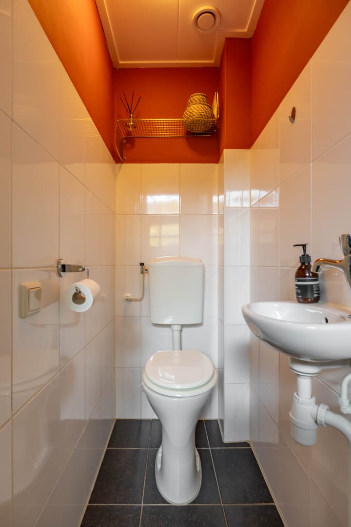 Photo 32 of Hermanstraat 15