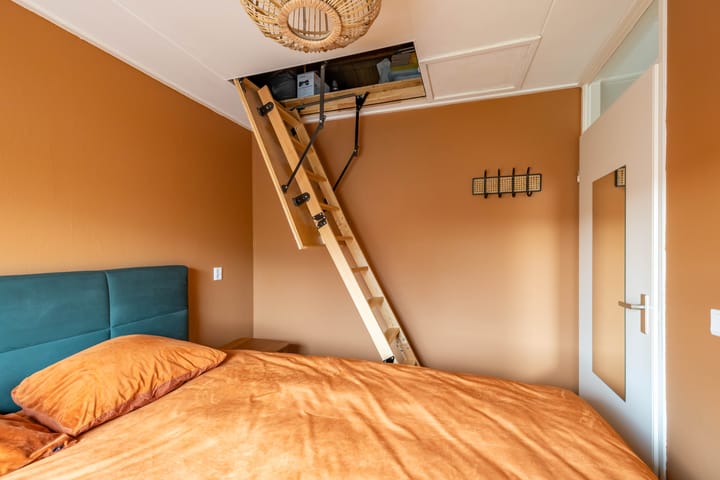 Photo 39 of Hermanstraat 15