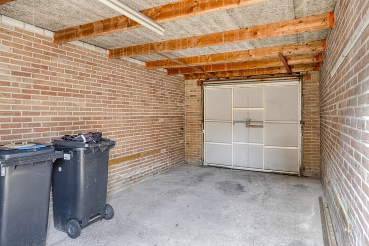 Photo 23 of Burgemeester van Zuijenstraat 23