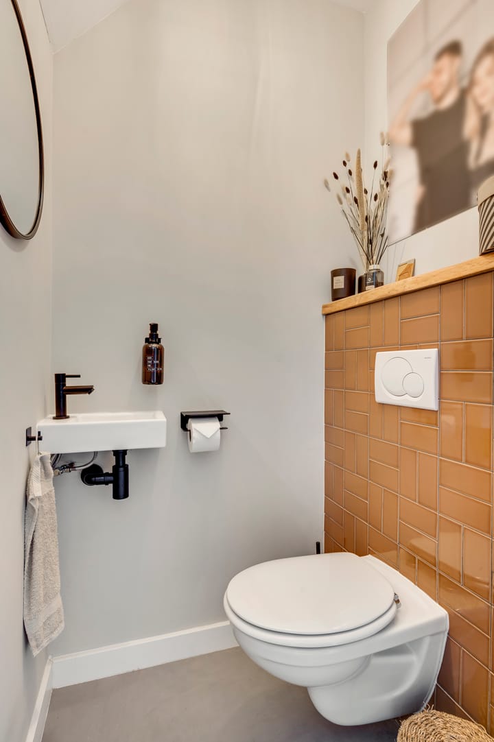 Photo 7 of Constantijnstraat 5