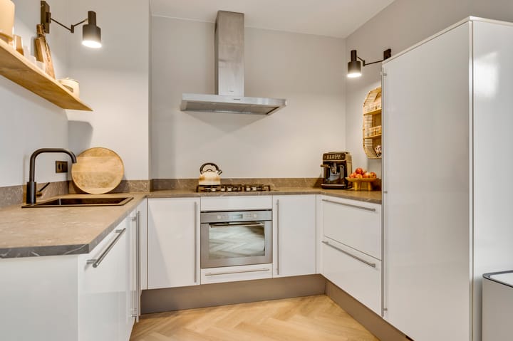 Photo 16 of Constantijnstraat 5