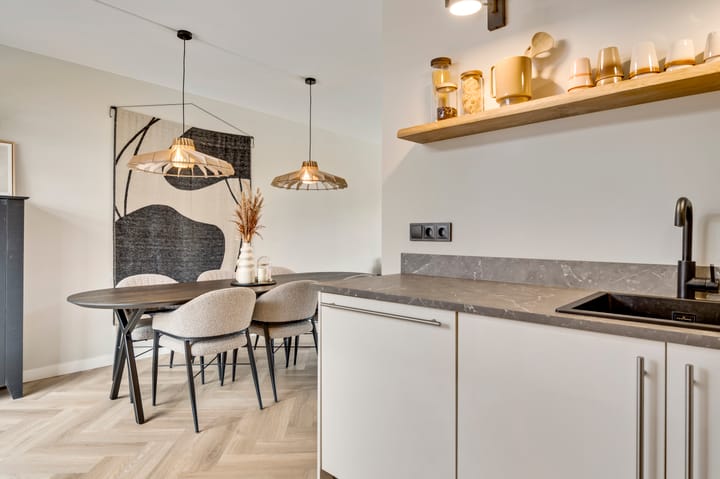 Photo 17 of Constantijnstraat 5