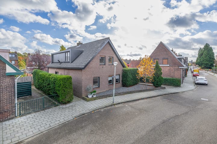 Photo 2 of Sint Annastraat 27