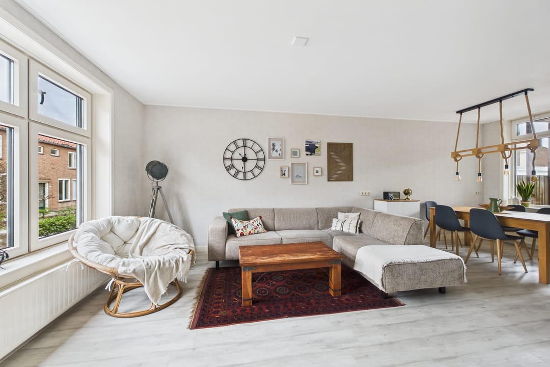 Foto 8 van Burg. Langebeekestraat 4