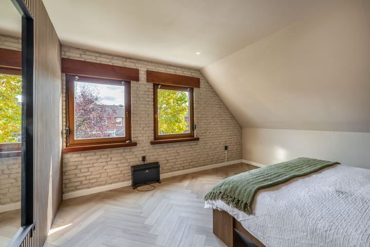 Photo 19 of Sint Annastraat 27