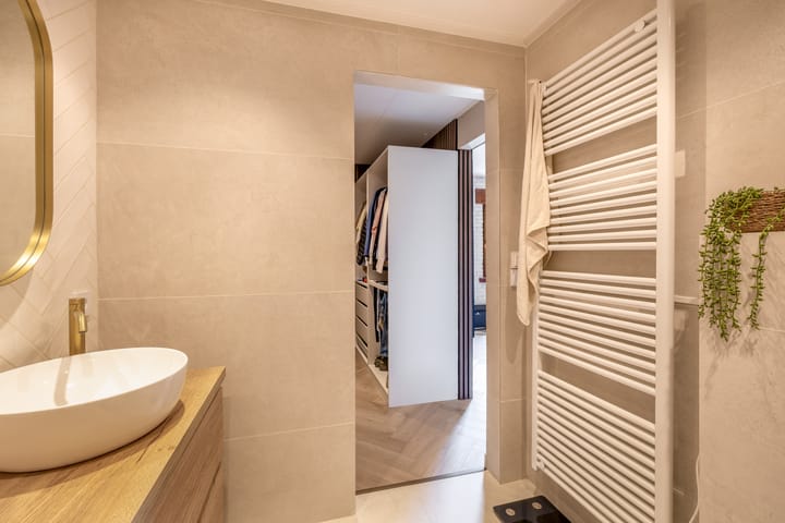 Photo 23 of Sint Annastraat 27