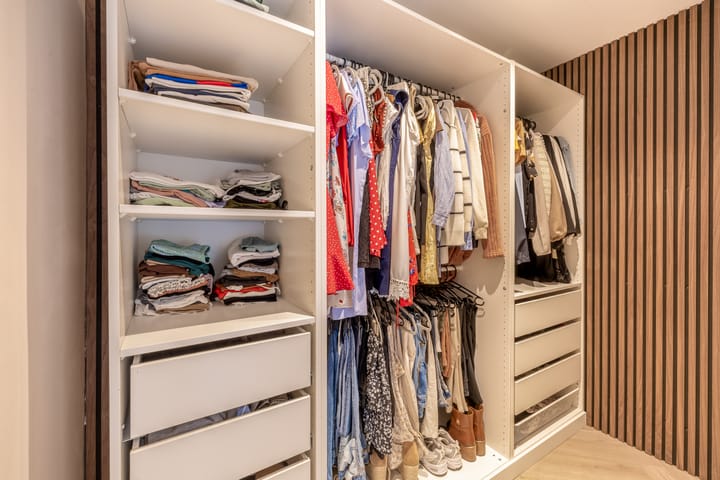 Photo 24 of Sint Annastraat 27