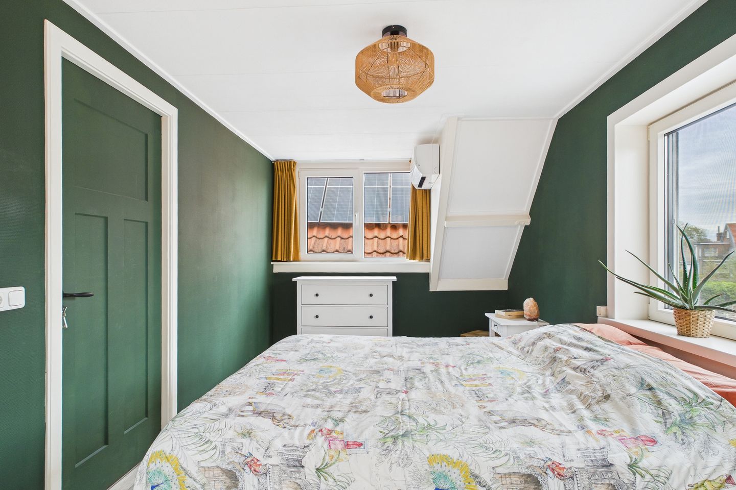 Foto 25 van Burg. Langebeekestraat 4