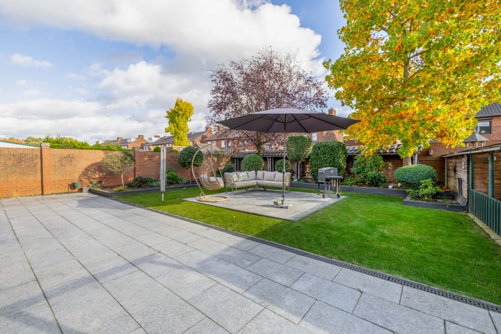 Photo 34 of Sint Annastraat 27