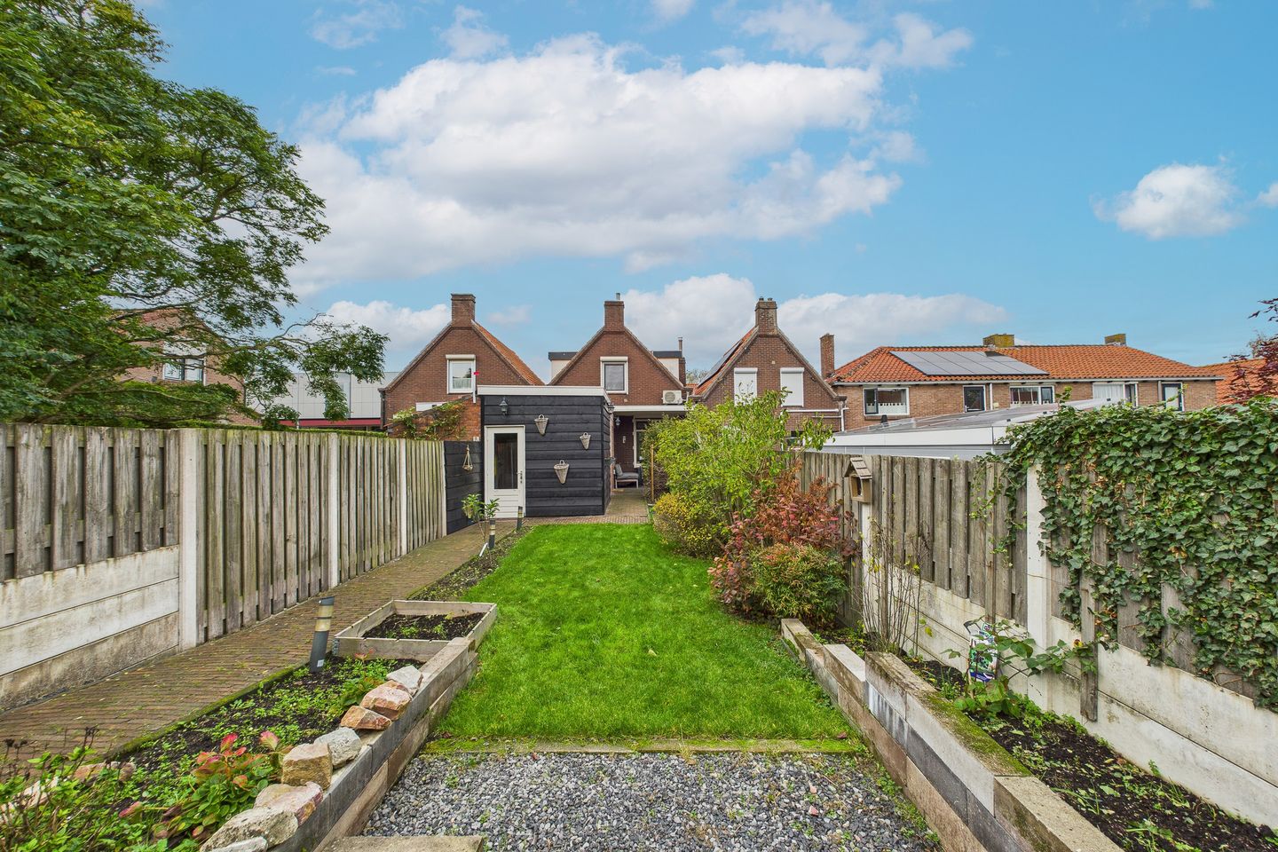 Foto 34 van Burg. Langebeekestraat 4