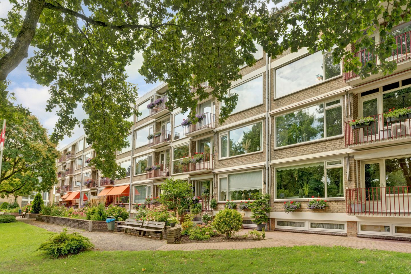 Photo 5 of Stadswal 26-B