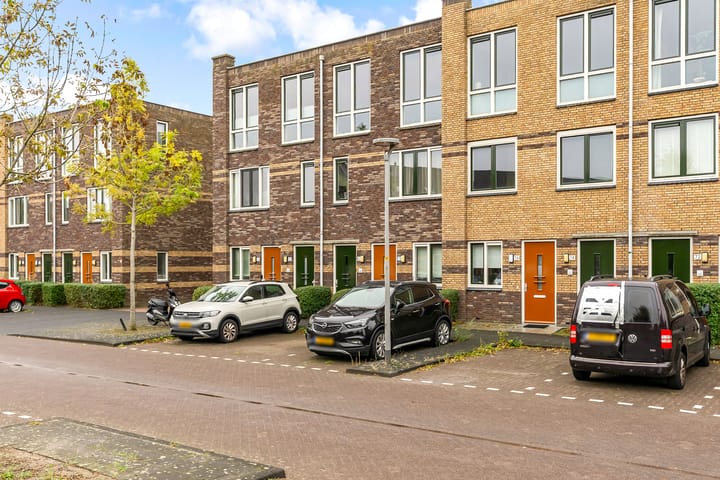 Photo 2 of Anubisstraat 82