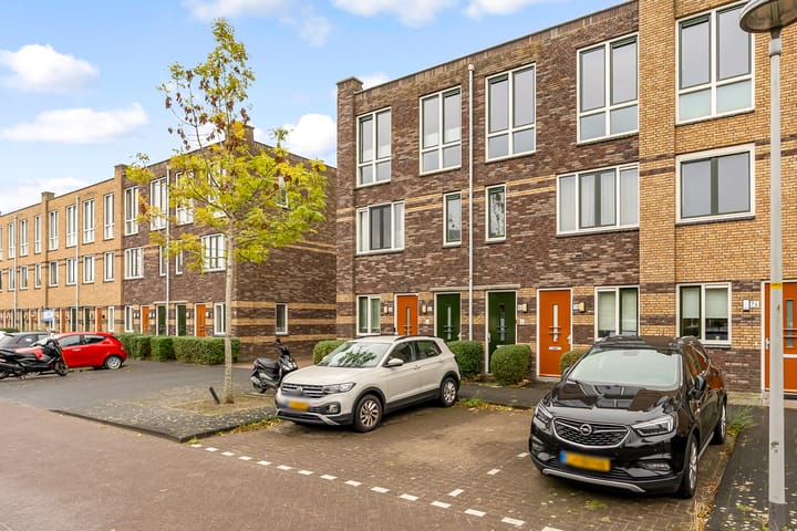 Photo 4 of Anubisstraat 82