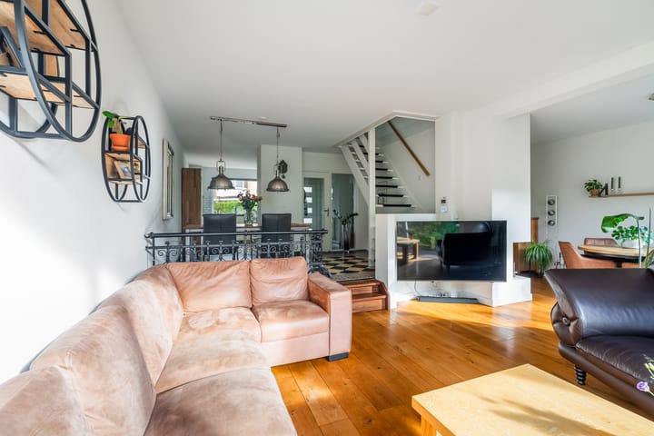 Foto 6 van Klaproos 24