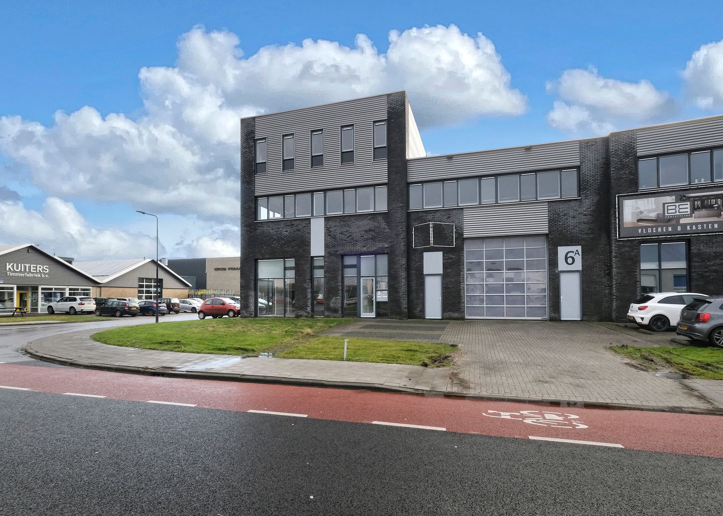 View photo 2 of Marconistraat 6