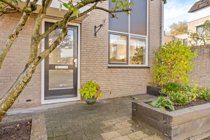 Foto 3 van Walter Gropiuserf 23