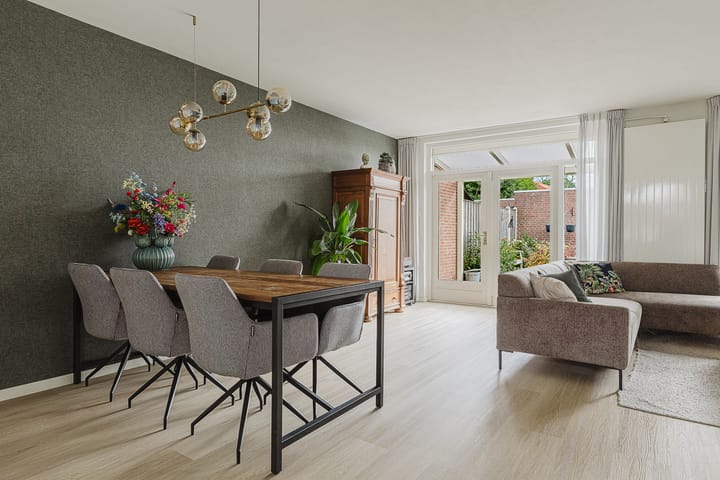 Photo 2 of Caspar Damstraat 10