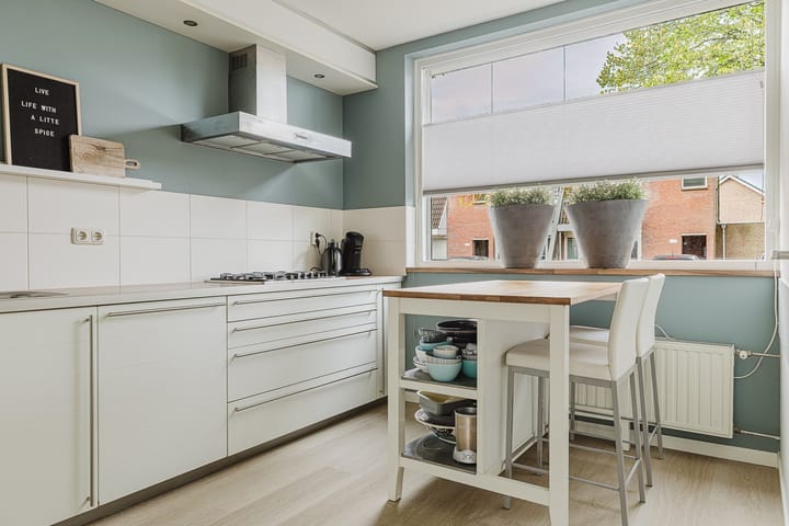 Photo 3 of Caspar Damstraat 10