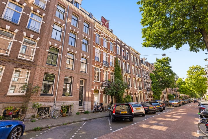 Photo 2 of Derde Helmersstraat 3-3