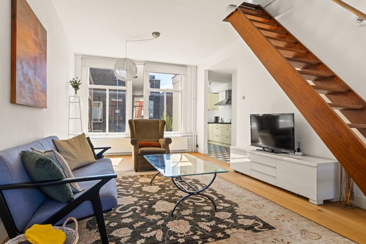 Photo 5 of Derde Helmersstraat 3-3