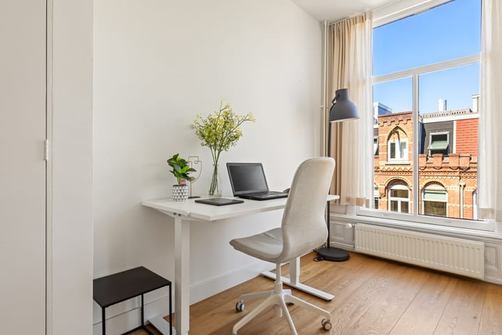 Photo 15 of Derde Helmersstraat 3-3