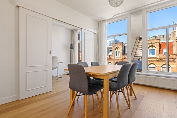 Photo 19 of Derde Helmersstraat 3-3