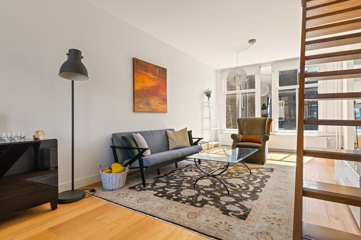 Photo 20 of Derde Helmersstraat 3-3