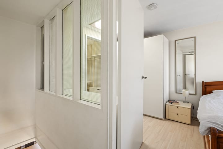 Photo 21 of Derde Helmersstraat 3-3