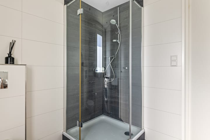 Photo 28 of Derde Helmersstraat 3-3