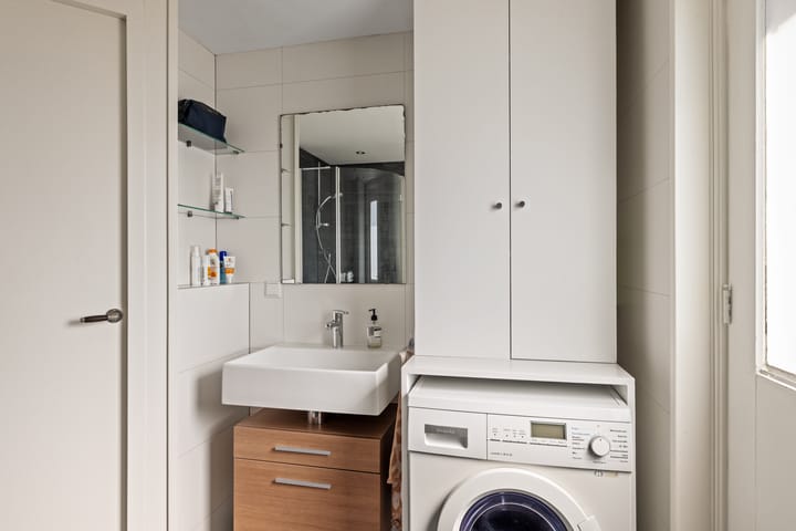 Photo 29 of Derde Helmersstraat 3-3