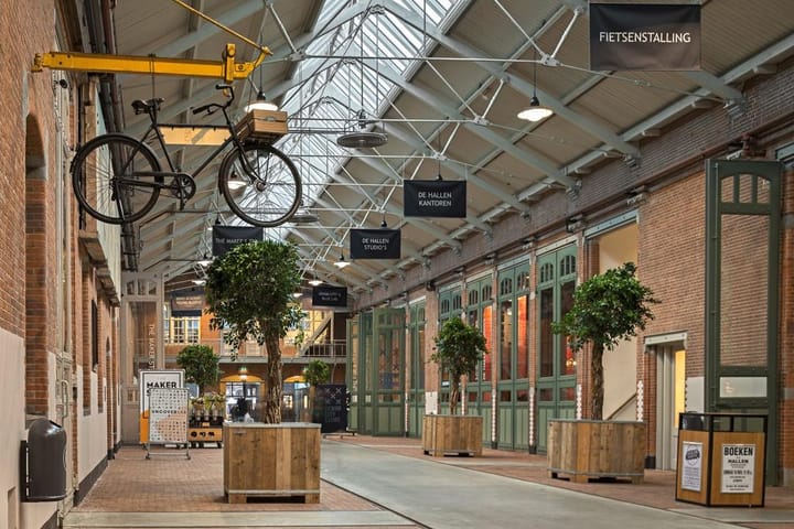 Photo 46 of Derde Helmersstraat 3-3