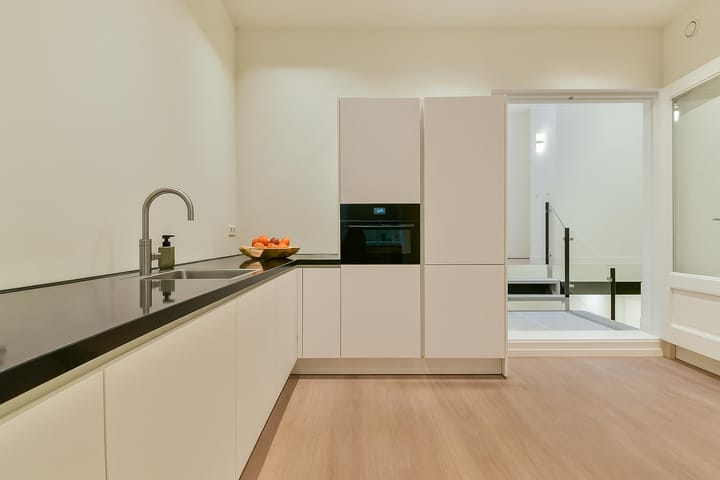 Photo 9 of Nieuwezijds Voorburgwal 288-H