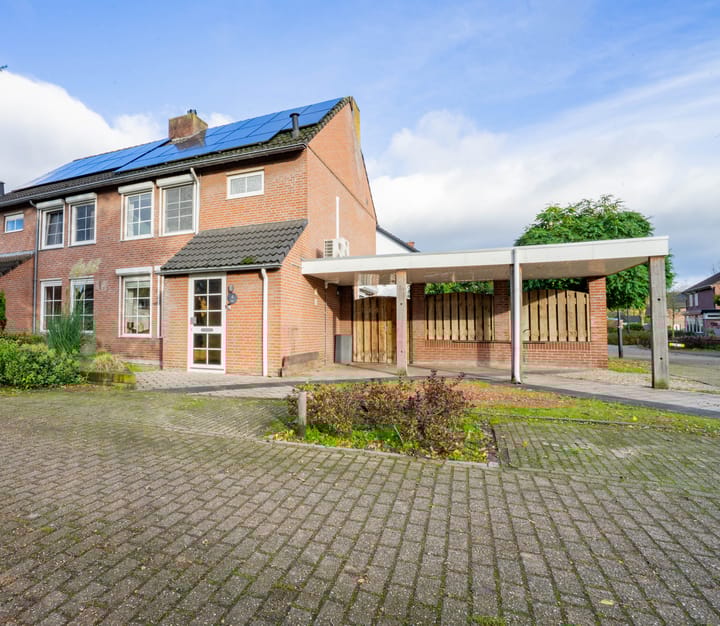 Photo 2 of Duinroosstraat 4