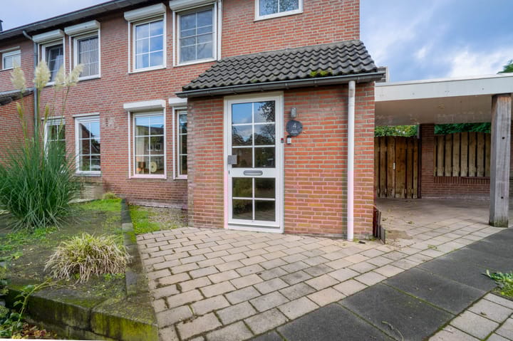 Photo 3 of Duinroosstraat 4