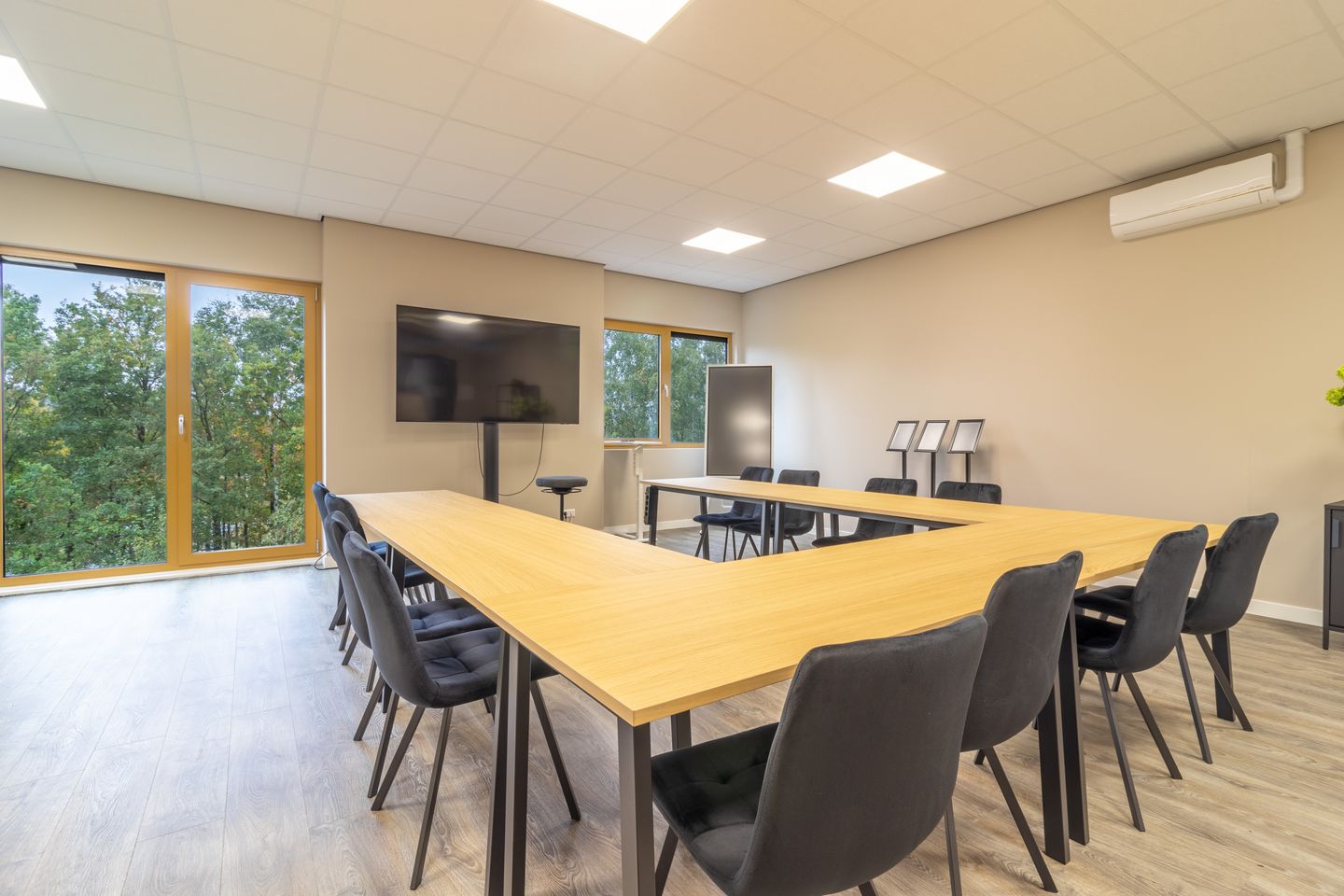 Bekijk foto 1 van Centurionbaan 160-18