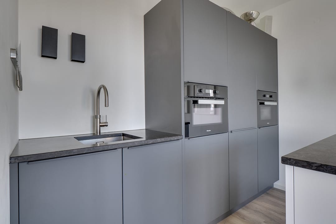 Foto 17 van San Marinostraat 191