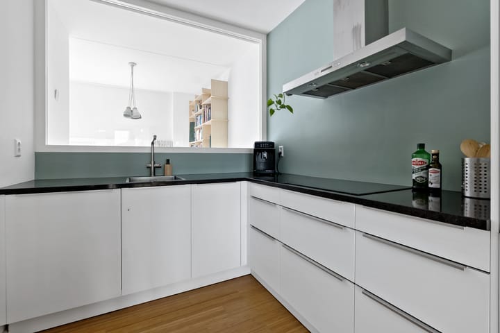 Photo 3 of Johannes Camphuijsstraat 163-D