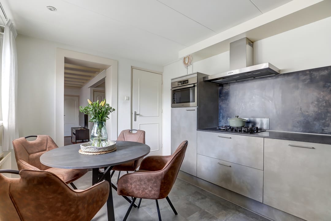 Photo 13 of Torenstraat 45