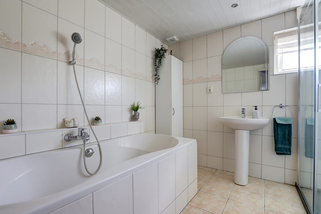 Photo 16 of Torenstraat 45