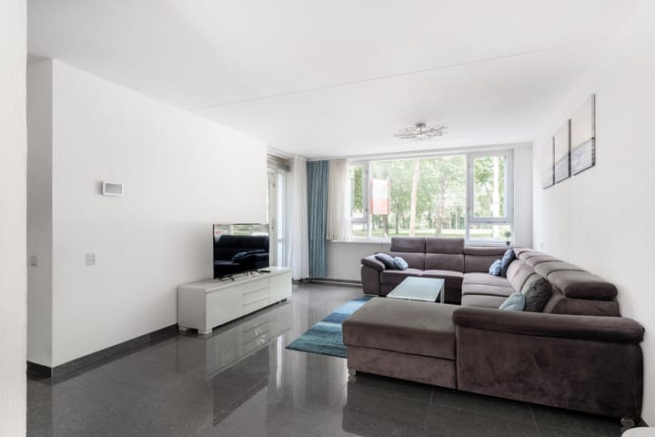 Photo 6 of Crooswijksestraat 124